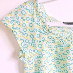 5/$20💥Pretty Floral Blouse, Lightweight Woven Cotton, Teal Yellow & White
